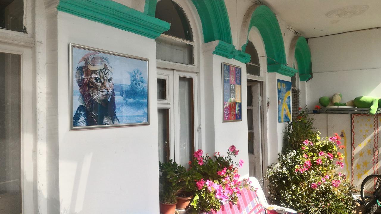 Green Stairs Guest House Tbilissi Extérieur photo