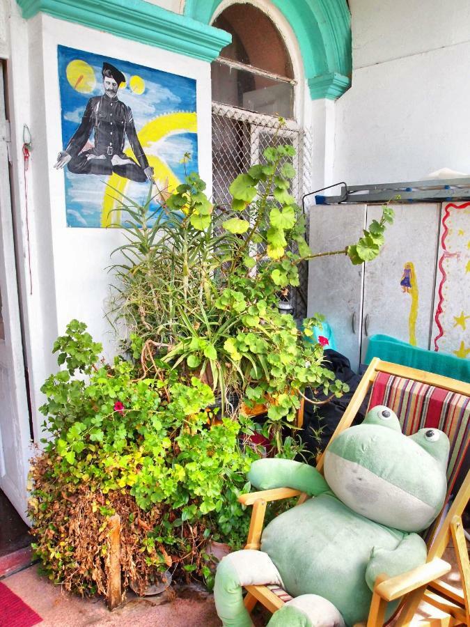 Green Stairs Guest House Tbilissi Extérieur photo